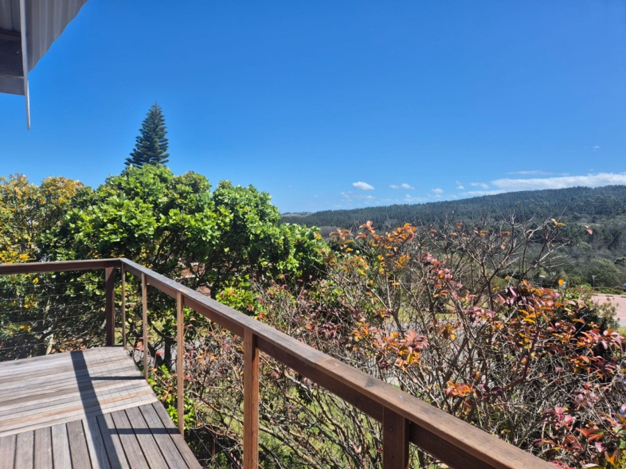 5 Bedroom Property for Sale in Herolds Bay Western Cape